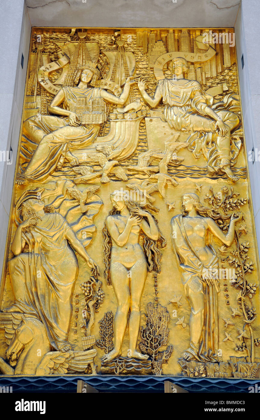 Maison Francais vergoldet Flachrelief, das Rockefeller Center, New York City, USA Stockfoto