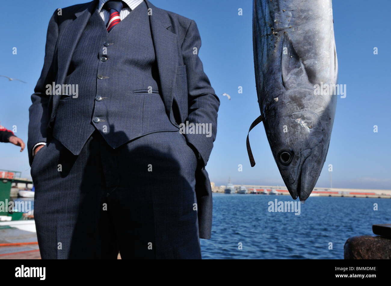 Gallipoli. Italien. Frischer Fisch landete & direkt vom Anleger verkauft. Stockfoto