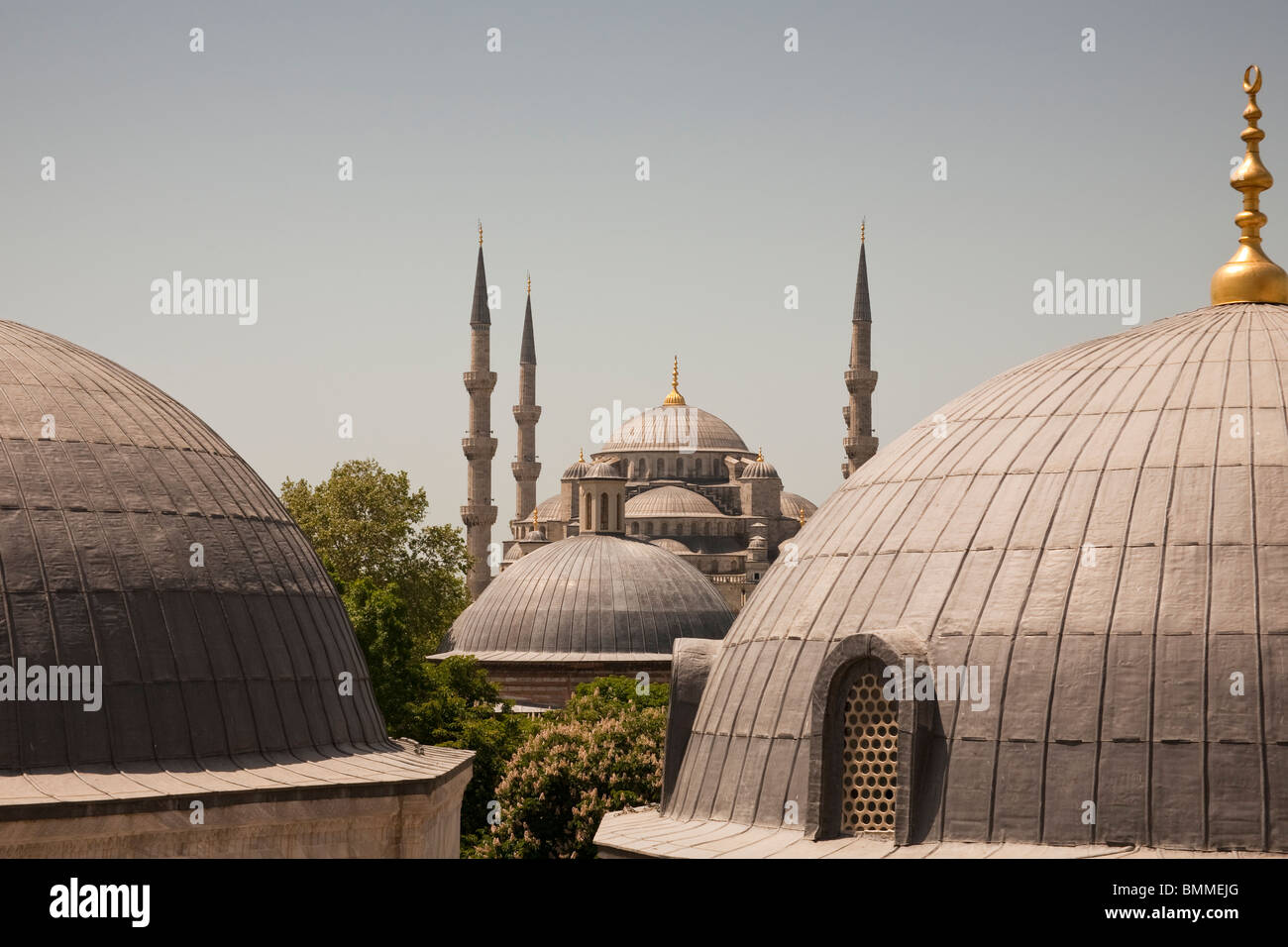 Sultanahmet-Moschee, auch bekannt als die blaue Moschee und Sultan Ahmed Mosque, von Haghia Sophia, Istanbul, Türkei Stockfoto