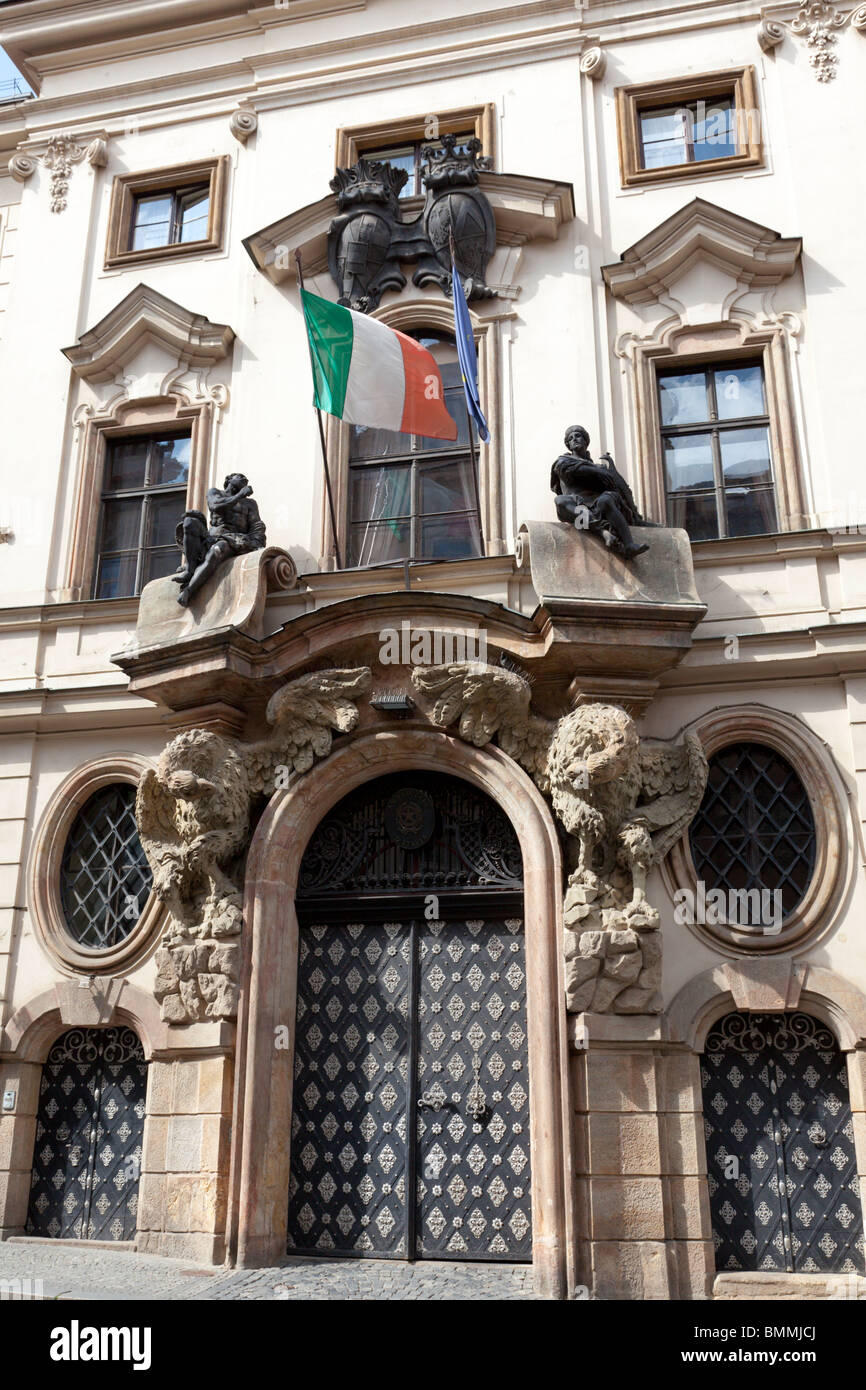 Italienische Botschaft Prag Tschechische Repubic Stockfoto