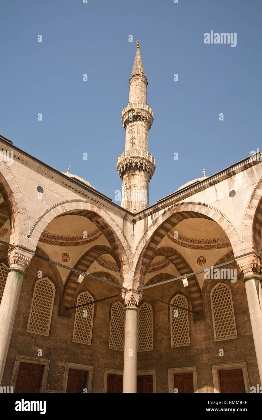 Minarett, Sultanahmet-Moschee, auch bekannt als die blaue Moschee und Sultan Ahmed Mosque, Istanbul, Türkei Stockfoto