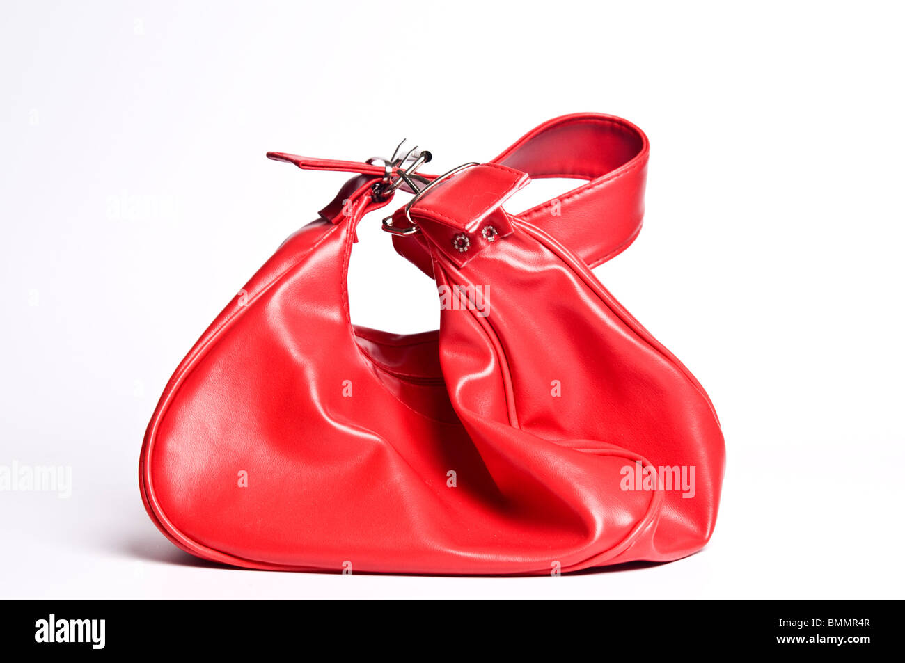 eine rote Handtasche Stockfoto