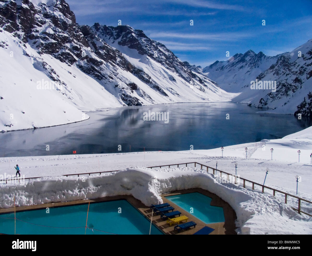 Einem beheizten Wasserbecken am Fuße der Skipisten, Portillo, Chile Stockfoto