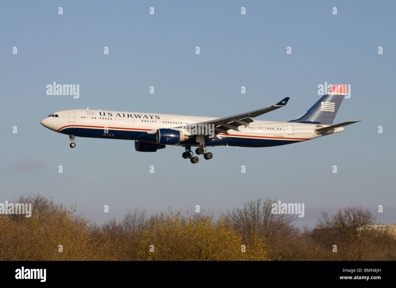 US Airways Airbus A330-323 X Landung am Flughafen London Heathrow Stockfoto