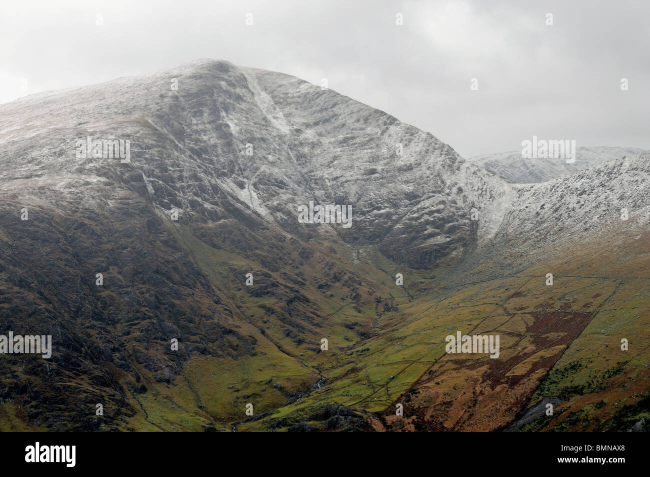 Die Show bedeckt Gipfel Plateau von Hungry Hill Caha Berge nahe Adrigole Beara-Halbinsel-County Cork-Irland Stockfoto