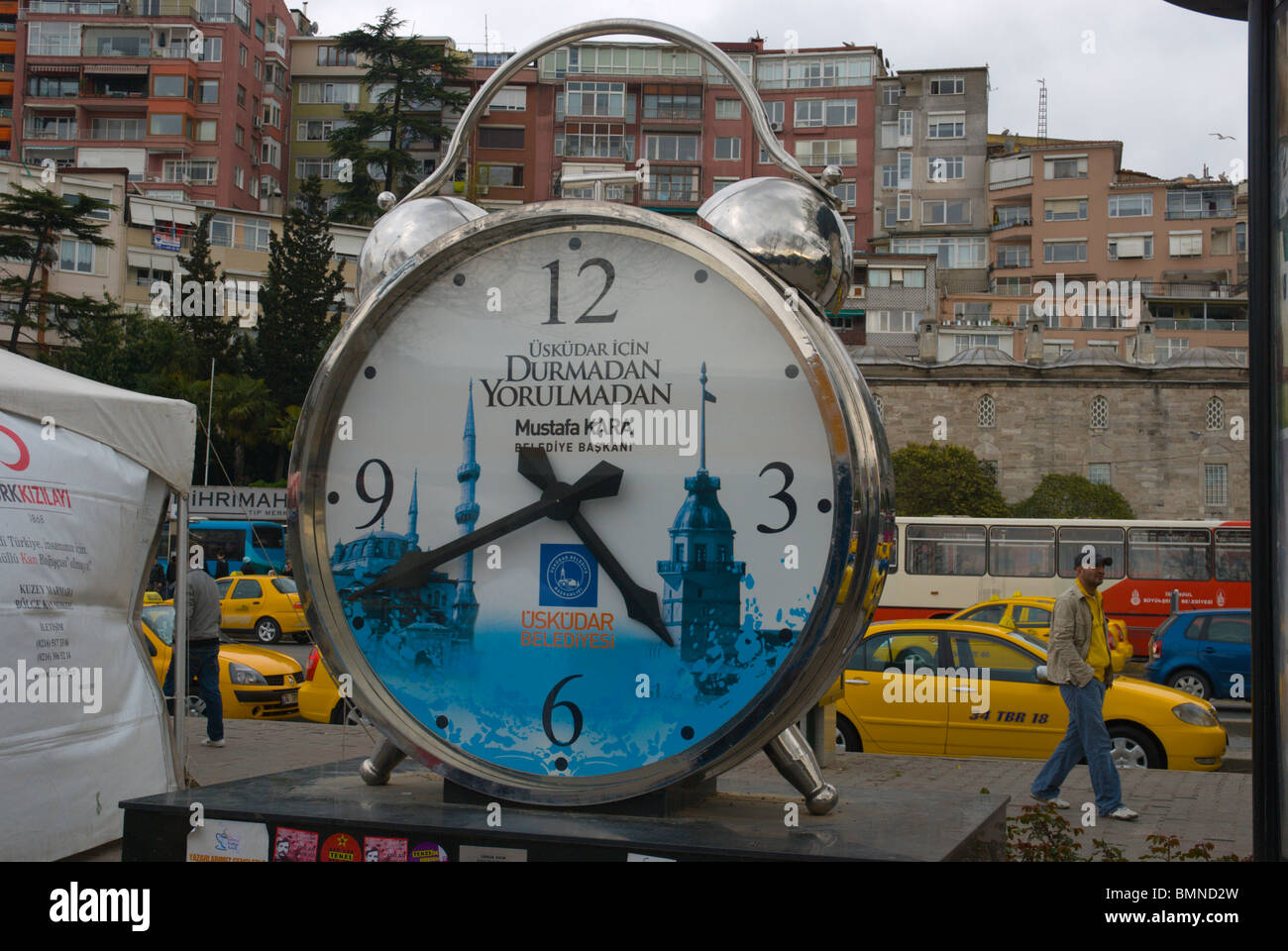 Riesen Wecker Üsküdar Bezirk Istanbul Türkei Asia Stockfotografie - Alamy