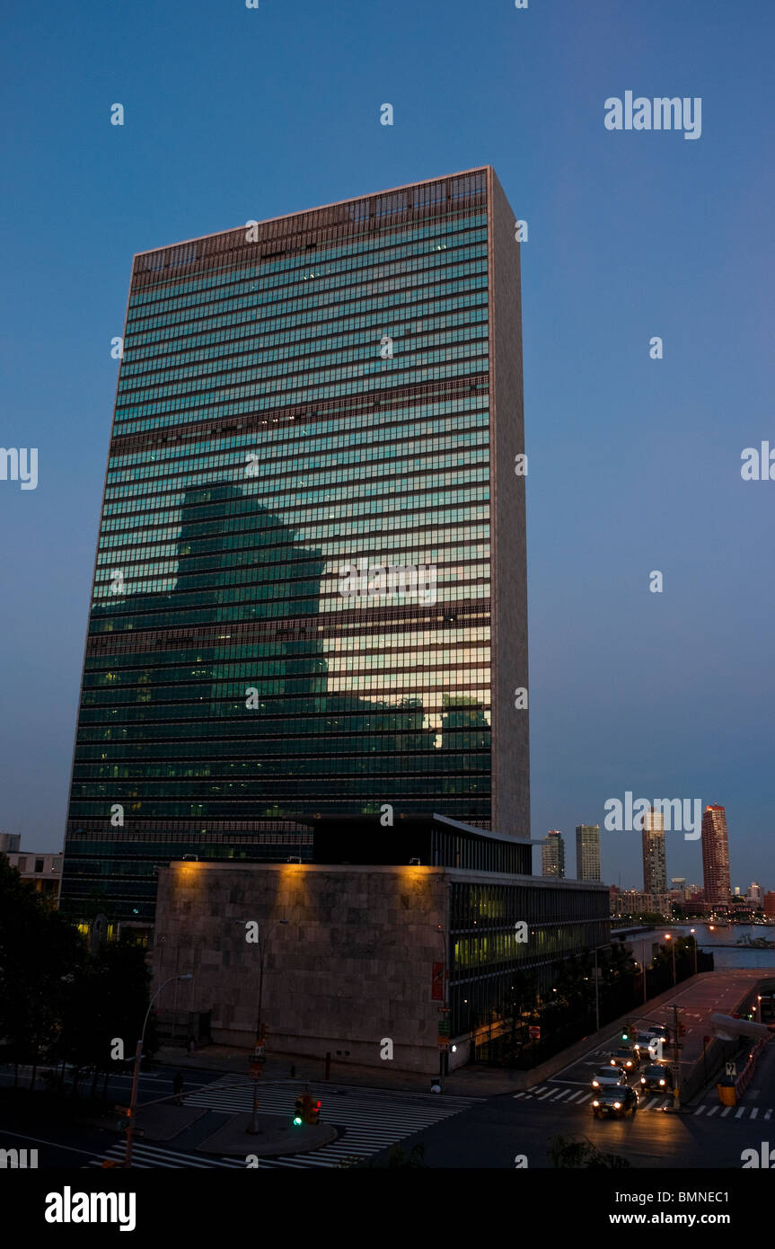 er Gebäude der Vereinten Nationen Sekretariat am Sitz Vereinten Nationen ist internationales Territorium im Turtle Bay gelegen. Stockfoto
