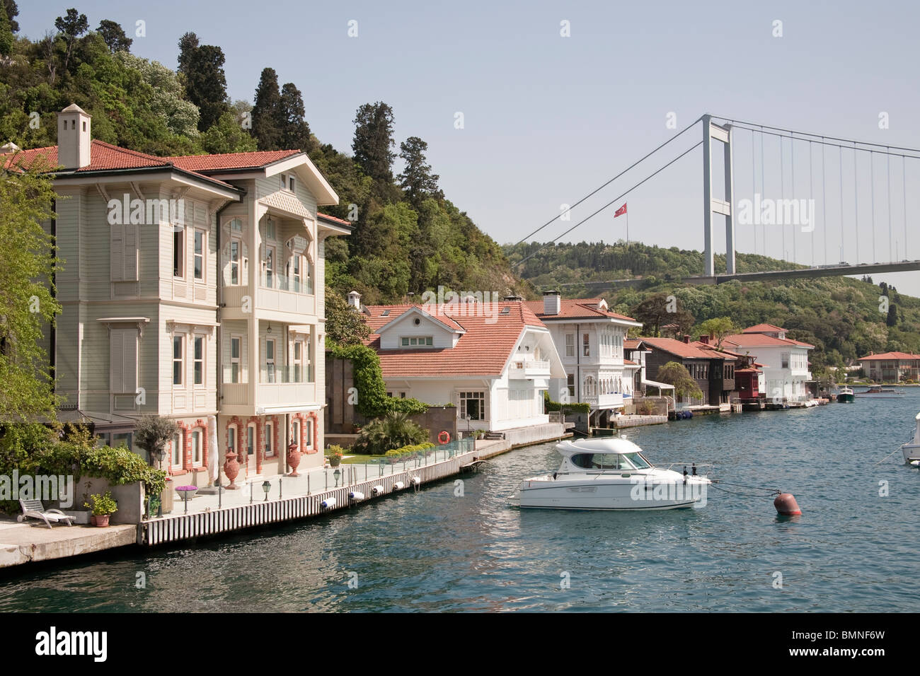 Haci Ahmet Bey Yali, links neben der Bosporus, Kanlica, Istanbul