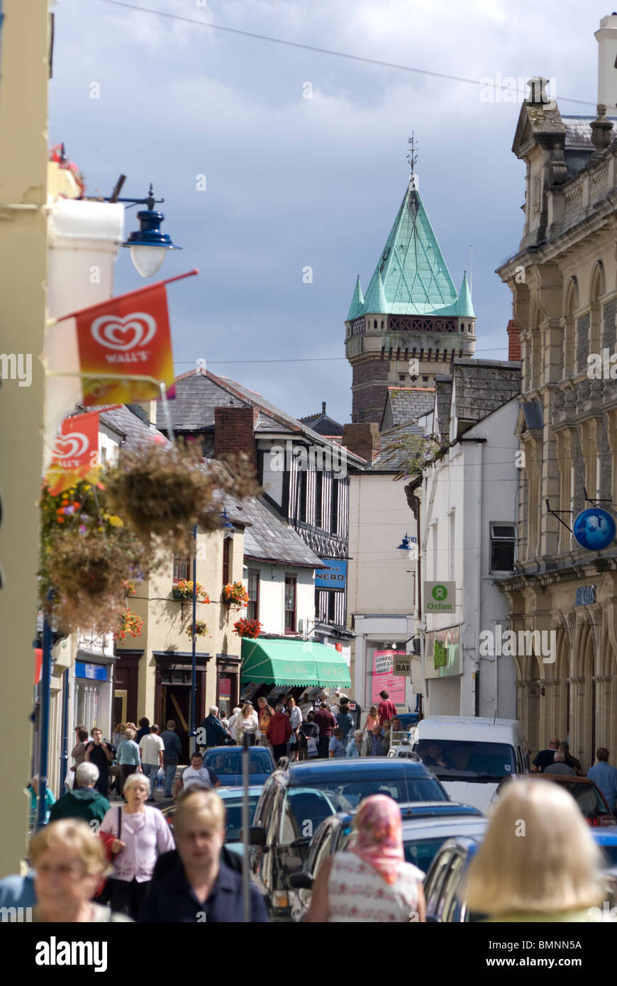 Europa, Großbritannien, Wales, Powys, Abergavenny High Street Stockfoto
