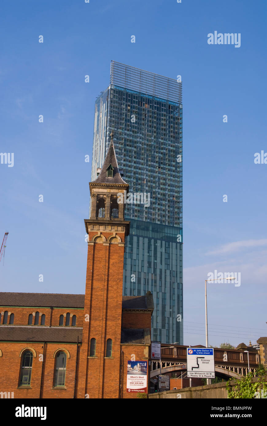 Manchester, 301 Deansgate Turm Str. Georges Kirche Stockfoto