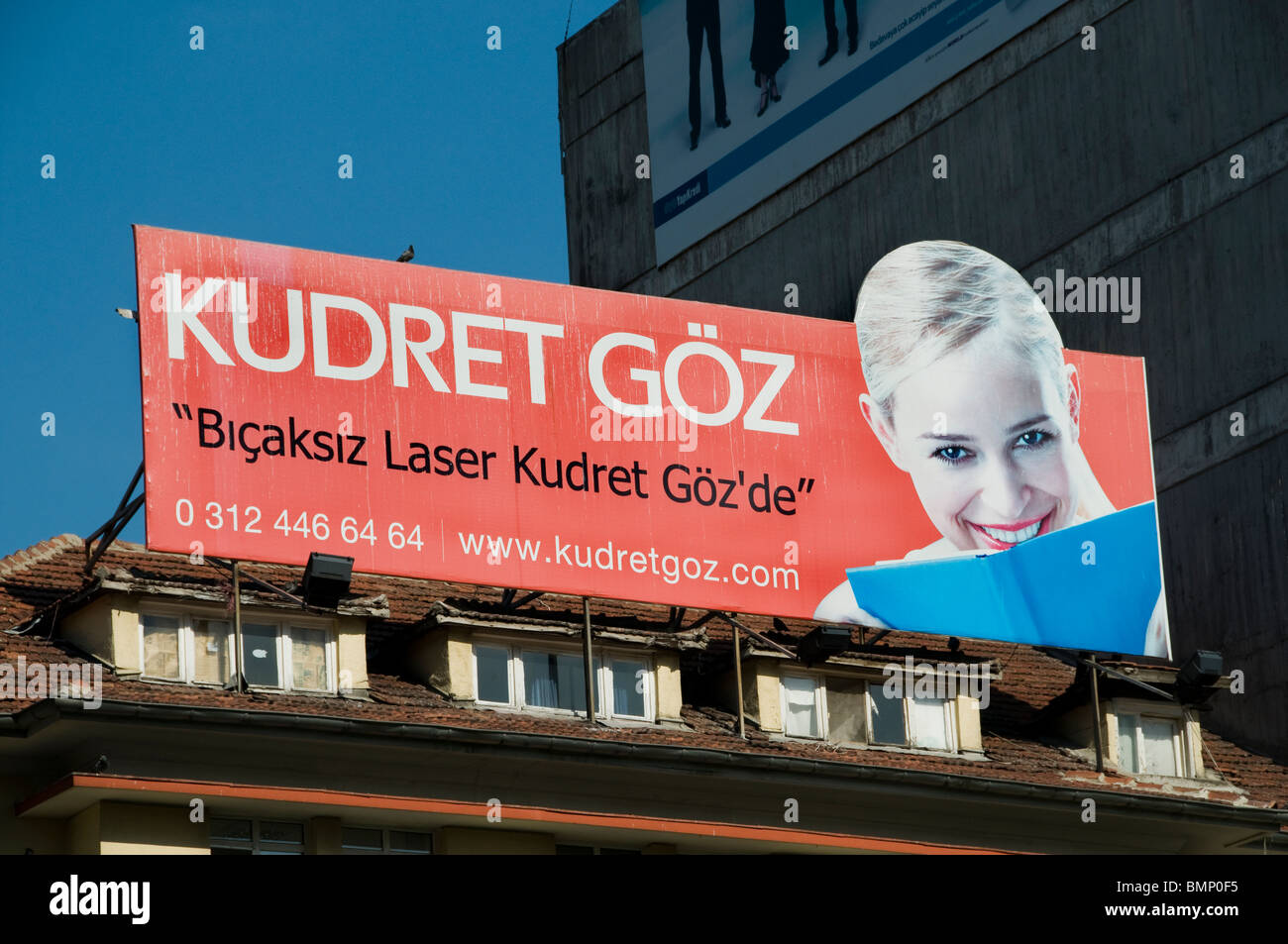 Ankara Kizilay Viertel Straße Einkaufsstadt Türkei Bicaksiz Kudret Goz de Laserleistung Laser Auge sagte Bicaksiz Stockfoto