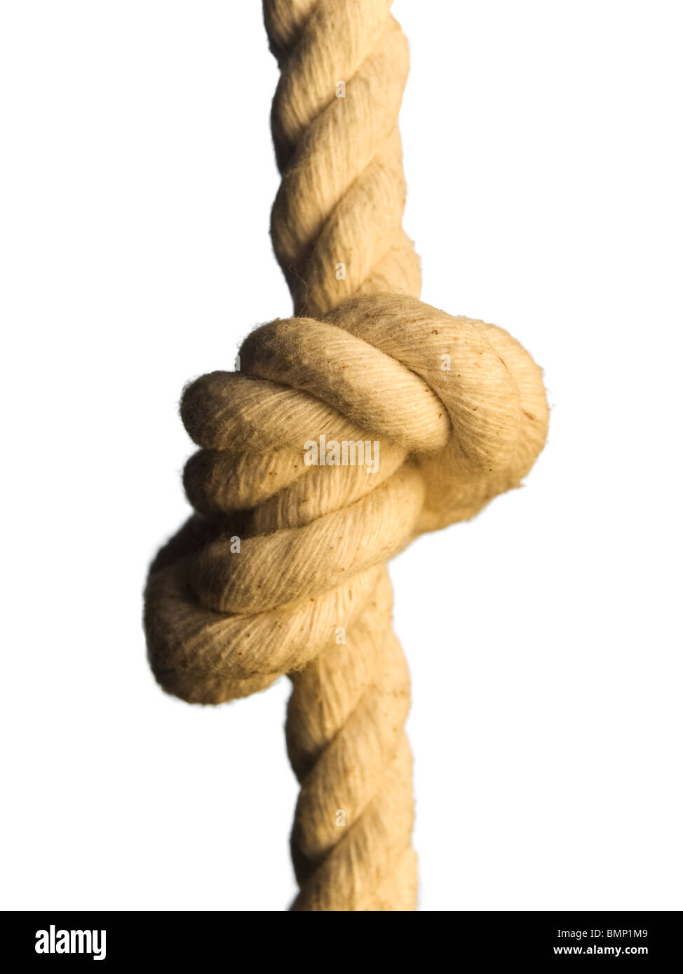 Nahaufnahme von einem Knoten an einem Seil. Isoliert auf weiss. Stockfoto