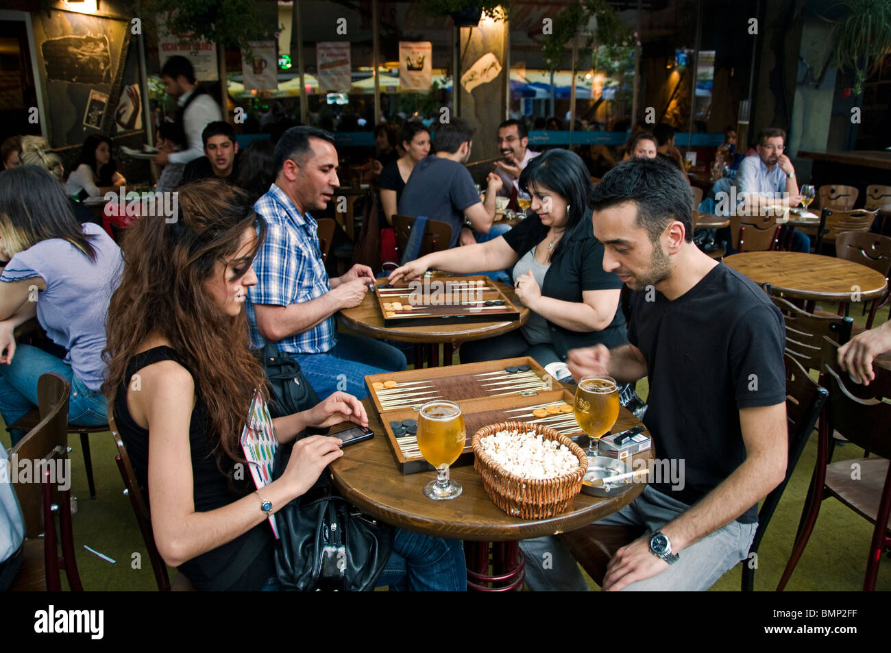 Ankara Kizilay Türkei türkische Studenten Bar Pub Cafe Stockfoto