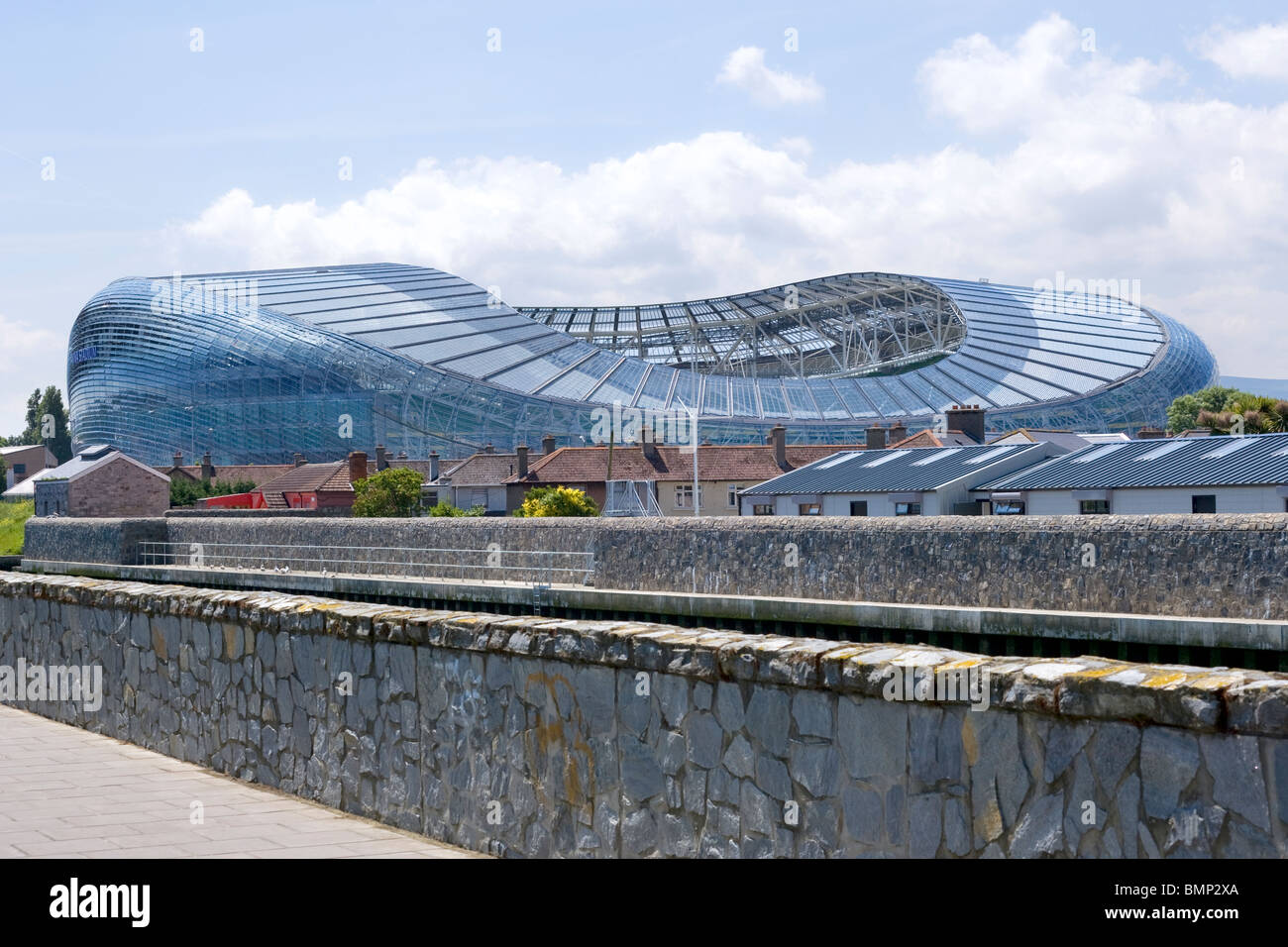 Ansicht der Lansdowne Road Rugby-Stadion von Ringsend, Dublin, Irland, Aviva Stadion Stockfoto