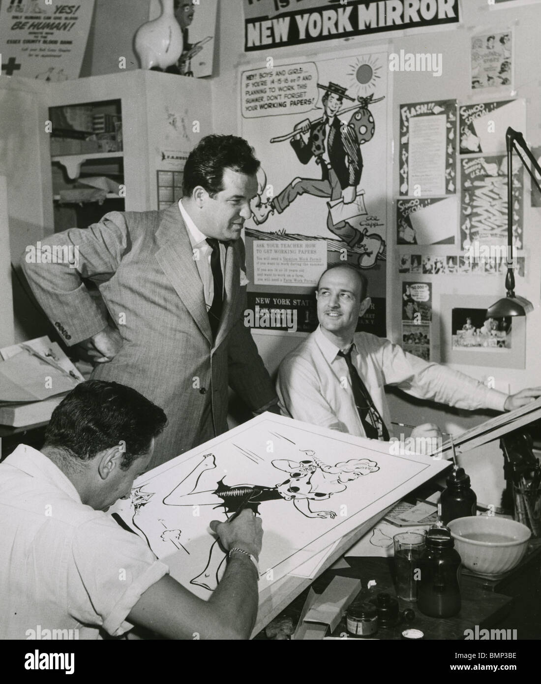 AL CAPP - US-Zeichner bei den Capp Unternehmen Niederlassungen in New York über 1950 Stockfoto