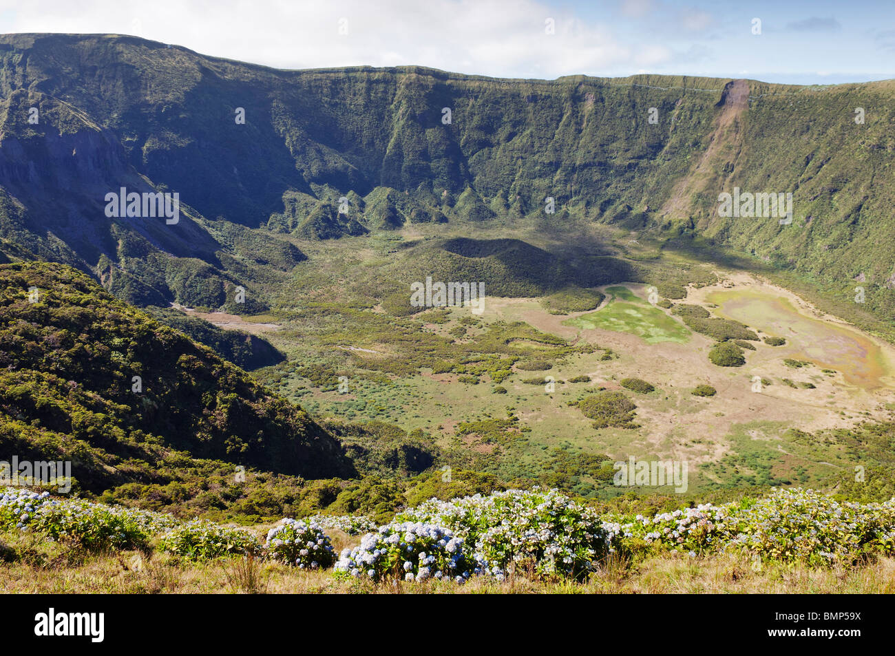 Innerhalb des erloschenen Vulkans Caldeira in Insel Faial, Azoren, Portugal Stockfoto