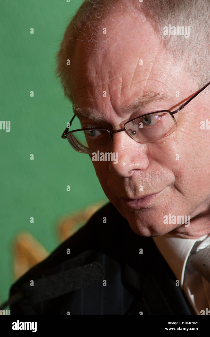 Herman Van Rompuy, Präsident des Europäischen Rates, anlässlich einer Pressekonferenz in Tokio, Japan, Mittwoch, 28. April 2010. Stockfoto