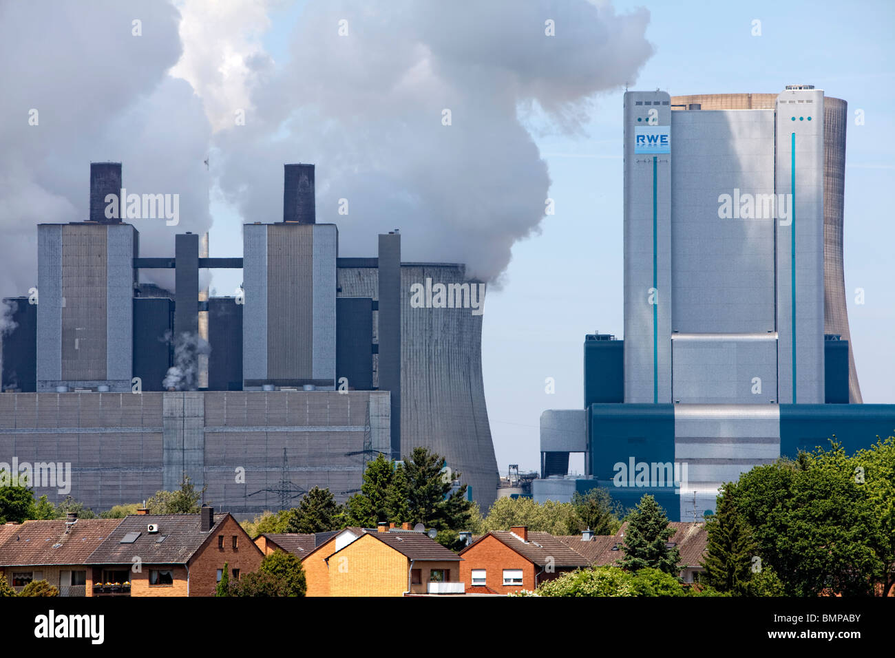 RWE Braunkohle befeuerten Kraftwerk Niederaußem, Bergheim, Rheinland, Nordrhein-Westfalen, Deutschland, Europa Stockfoto