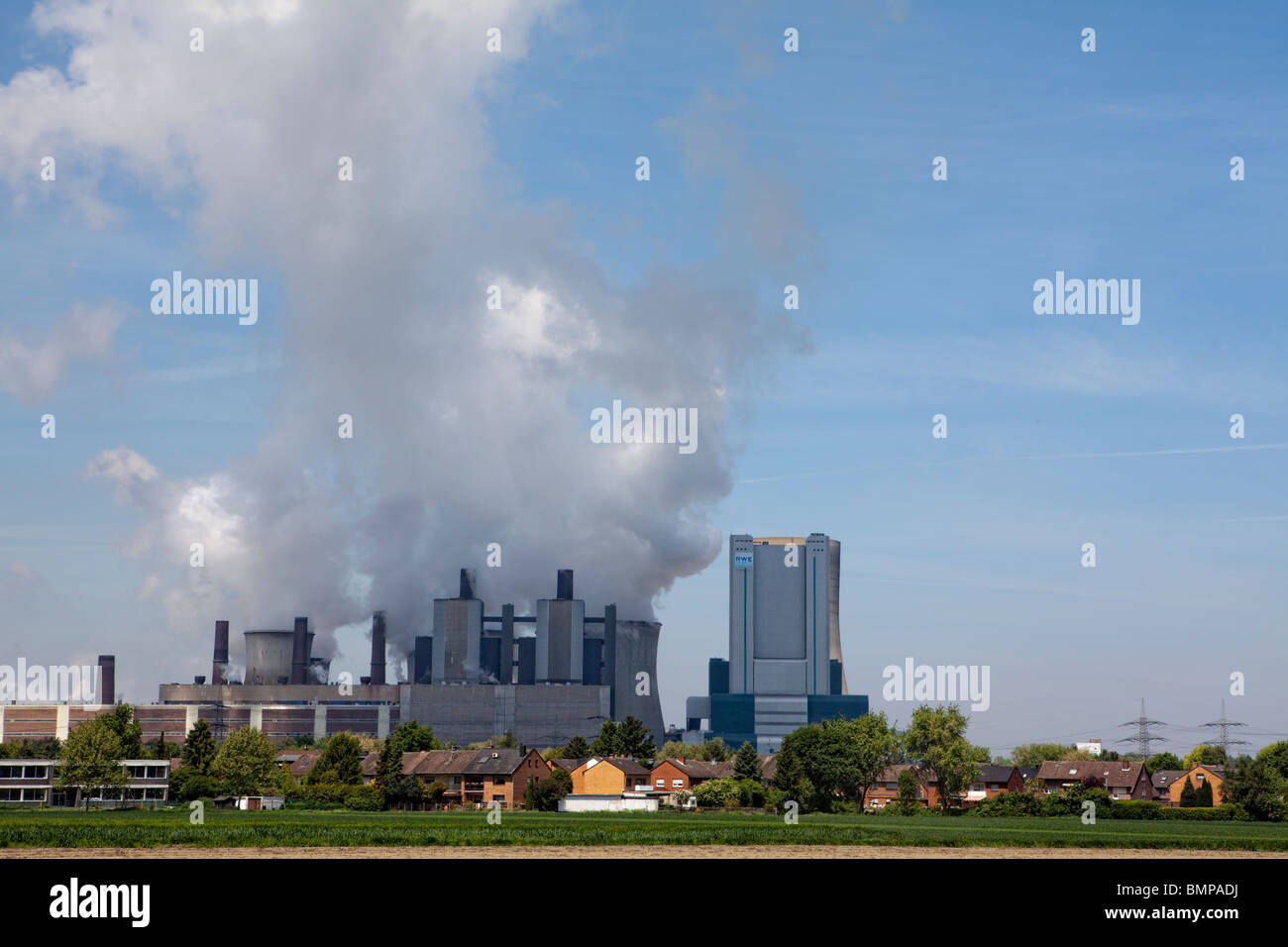 RWE Braunkohle befeuerten Kraftwerk Niederaußem, Bergheim, Rheinland, Nordrhein-Westfalen, Deutschland, Europa Stockfoto