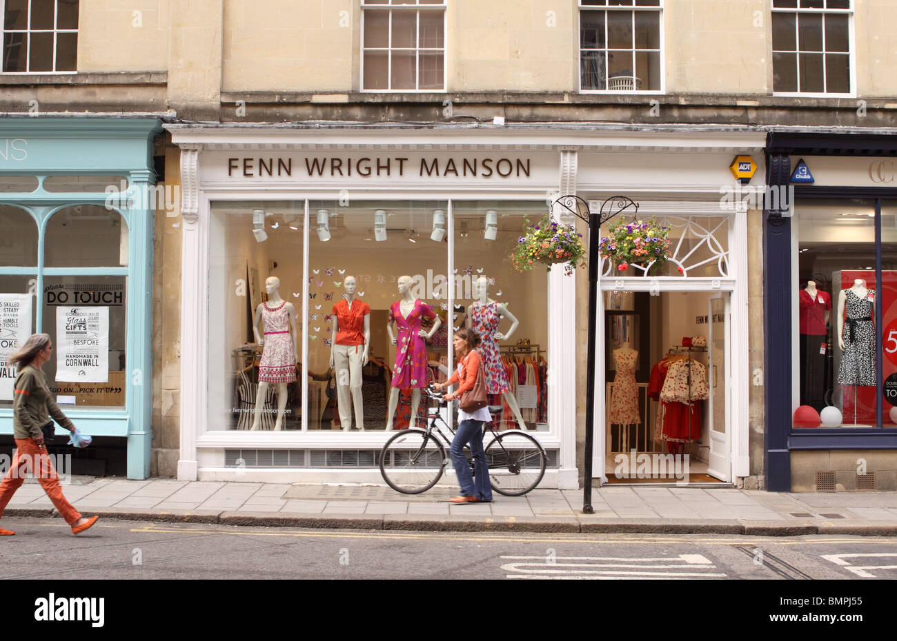 Fenn Wright Manson Damen Mode Händler Shop Schaufenster in New Bond Street in Bath England Stockfoto