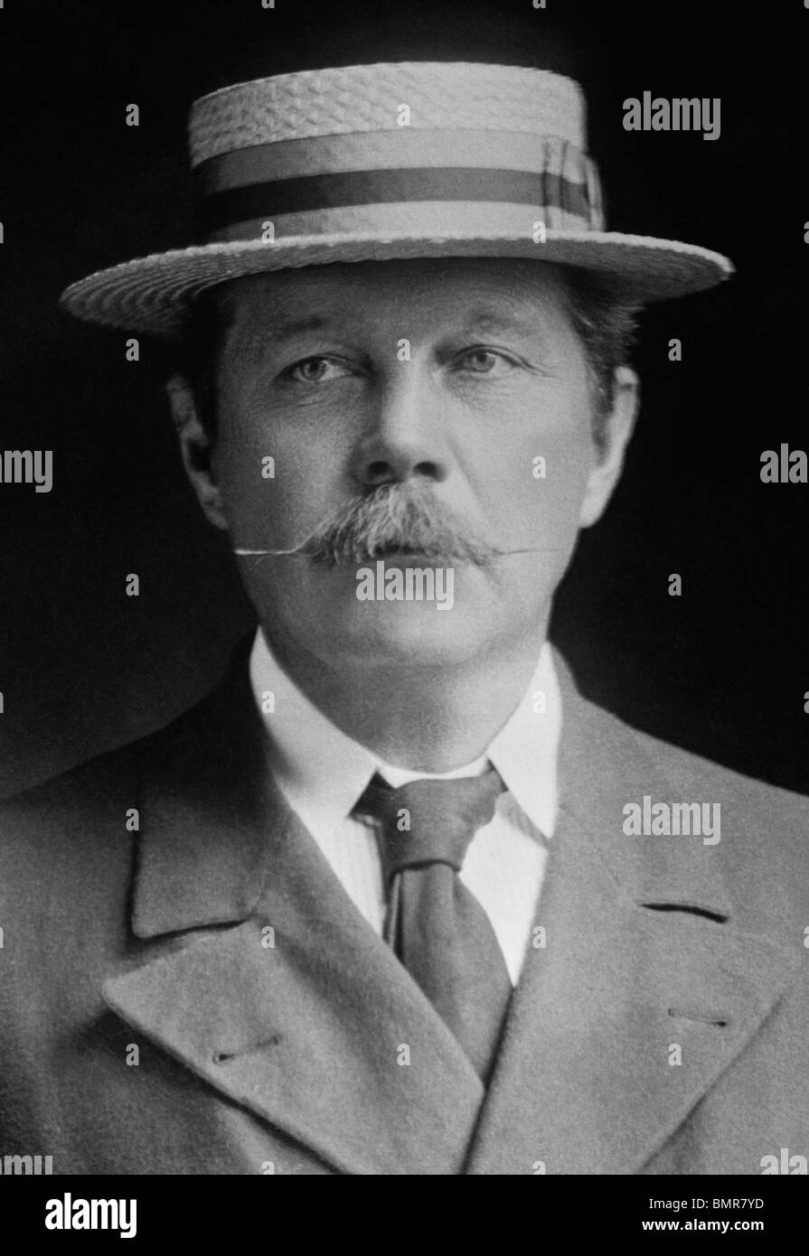 Porträt-Foto-1900 des schottischen Autors Sir Arthur Conan Doyle (1859-1930) - Schöpfer der fiktive Detektiv Sherlock Holmes. Stockfoto