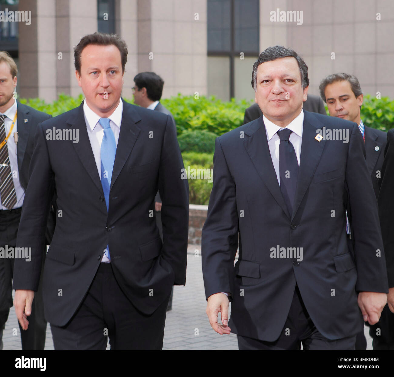 Premierminister des Vereinigten Königreichs David Cameron Ankunft bei den europäischen Ministerrat in Brüssel am 17. Juni 2010 Wit Stockfoto
