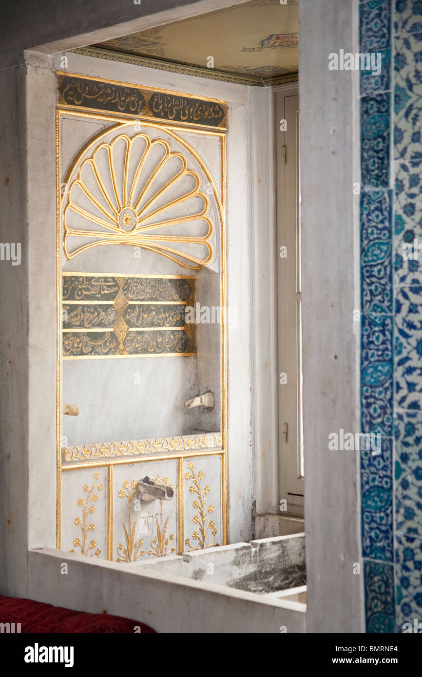 Waschbecken Sie im Zimmer Beschneidung, Topkapi-Palast, auch bekannt als Topkapi Sarayi, Sultanahmet, Istanbul, Türkei Stockfoto