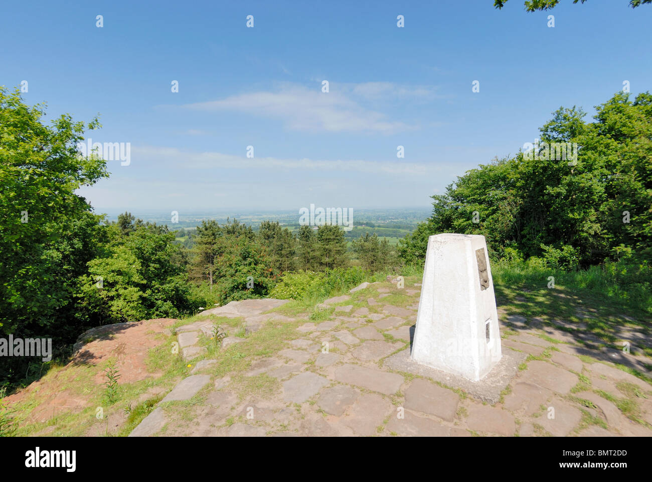 Trigonometrischen Punkt Rawhead, dem höchsten Punkt des Weges Sandstein in Cheshire. Stockfoto