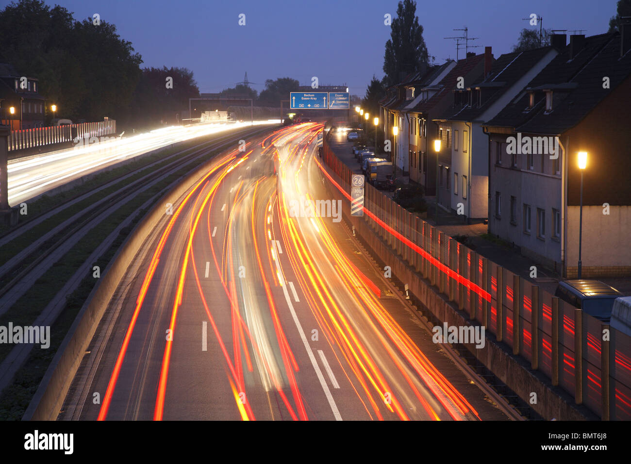 Rush Hour auf der Autobahn A40, Essen, Deutschland Stockfoto