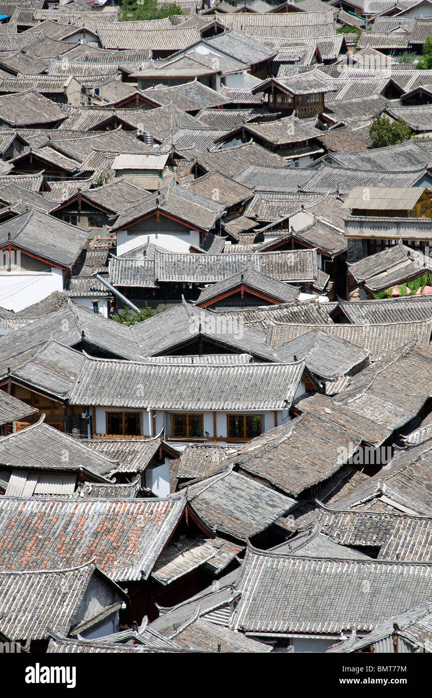 Draufsicht des Hauses Dächer Altstadt Lijiang Yunnan China Stockfoto