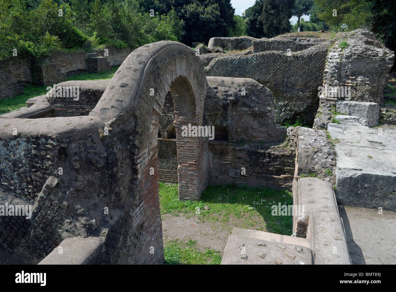 Hafen Im Antiken Rom 5 Buchstaben Der alte hafen von rom in italien -Fotos und -Bildmaterial in hoher