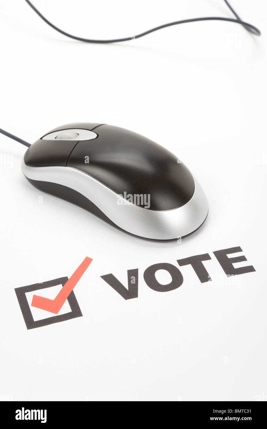 Abstimmung und Computer-Maus, Online-Voting Stockfoto