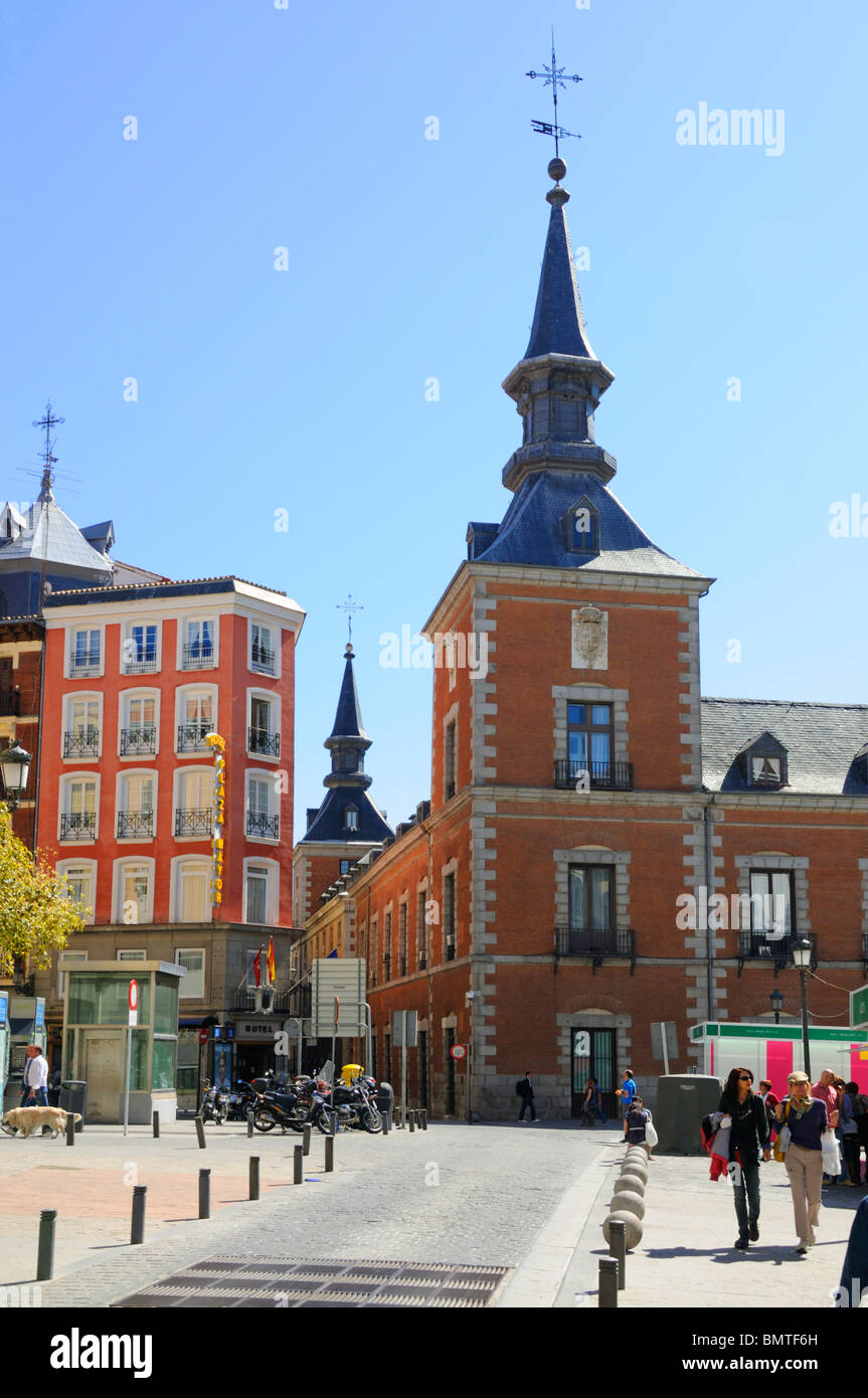 Madrid, Spanien. Palacio de Santa Cruz / Palast des Heiligen Kreuzes, Plaza De La Provincia: Habsburg Palast, jetzt Ministerium für auswärtige Angelegenheiten Stockfoto