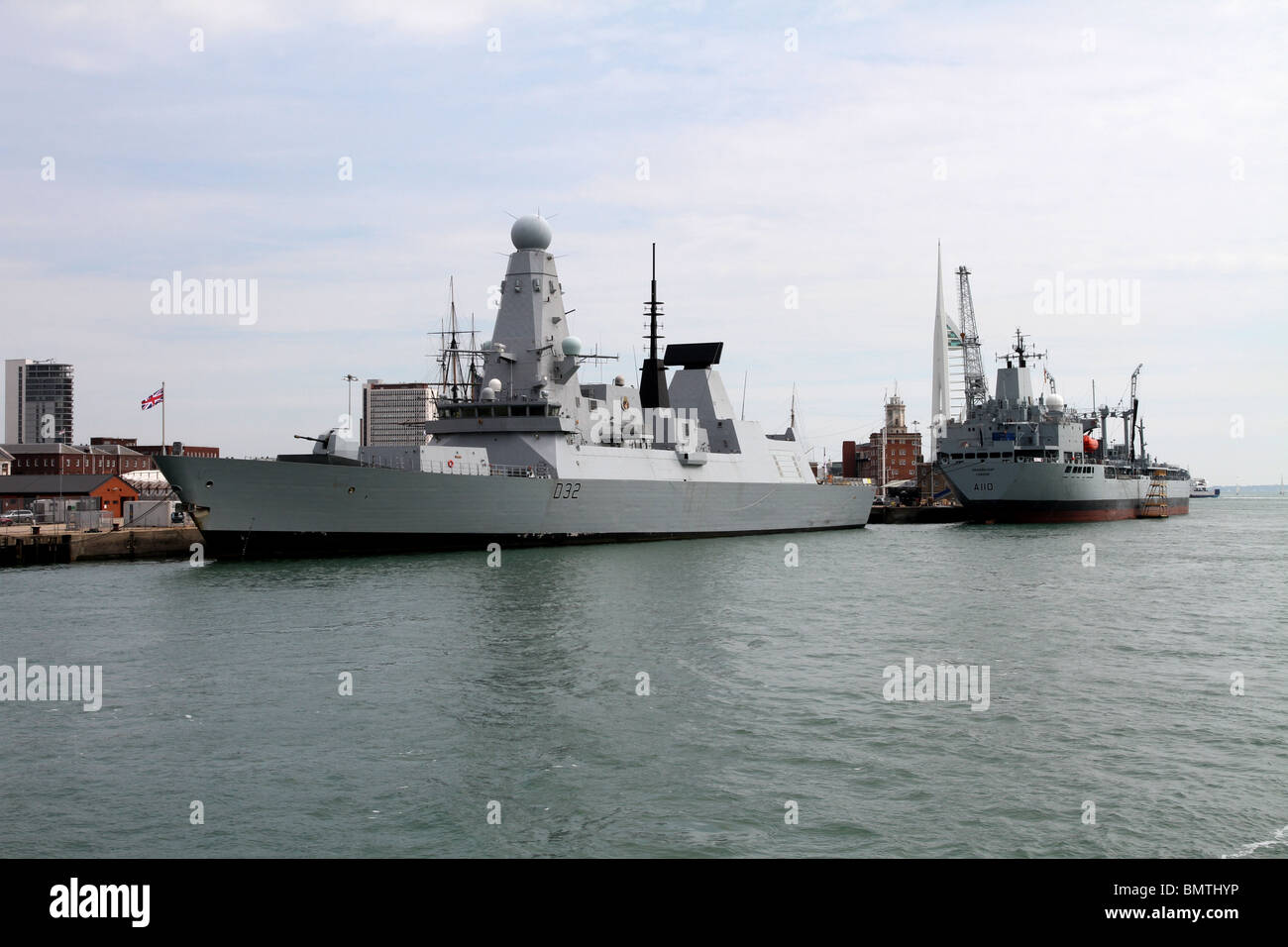 HMS Daring (D32) ist das erste der neuen Art 45 Zerstörer für die Royal
