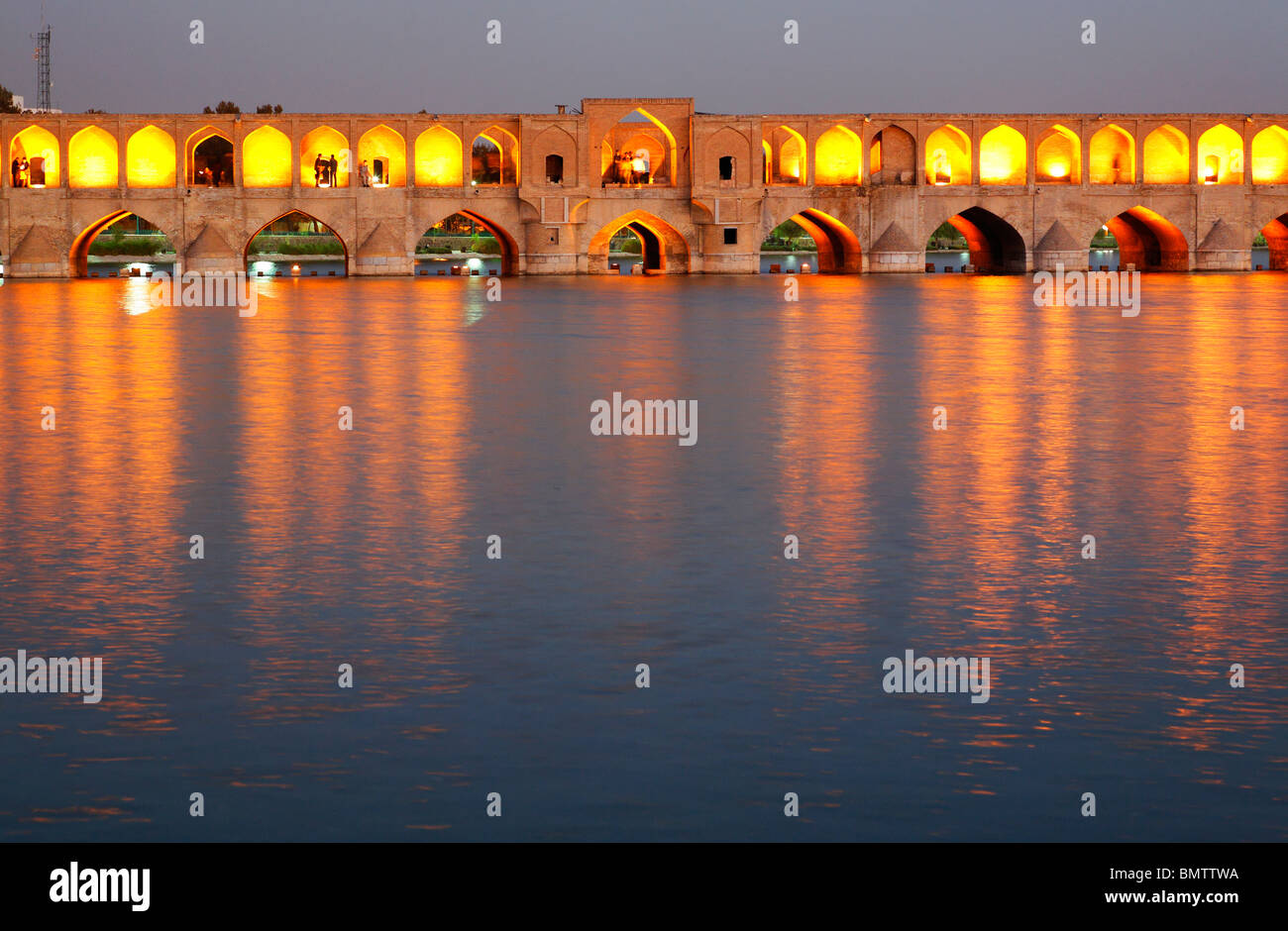 Die Se-o-Se Brücke oder Brücke der 33 Bögen, Isfahan, Iran Stockfoto