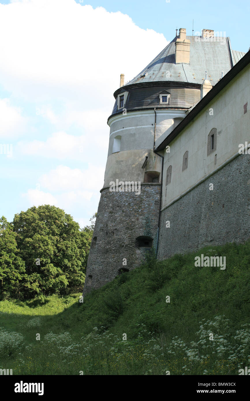 Die Bastion der mittelalterlichen Burg Cerveny Kamen, Slowakei. Stockfoto