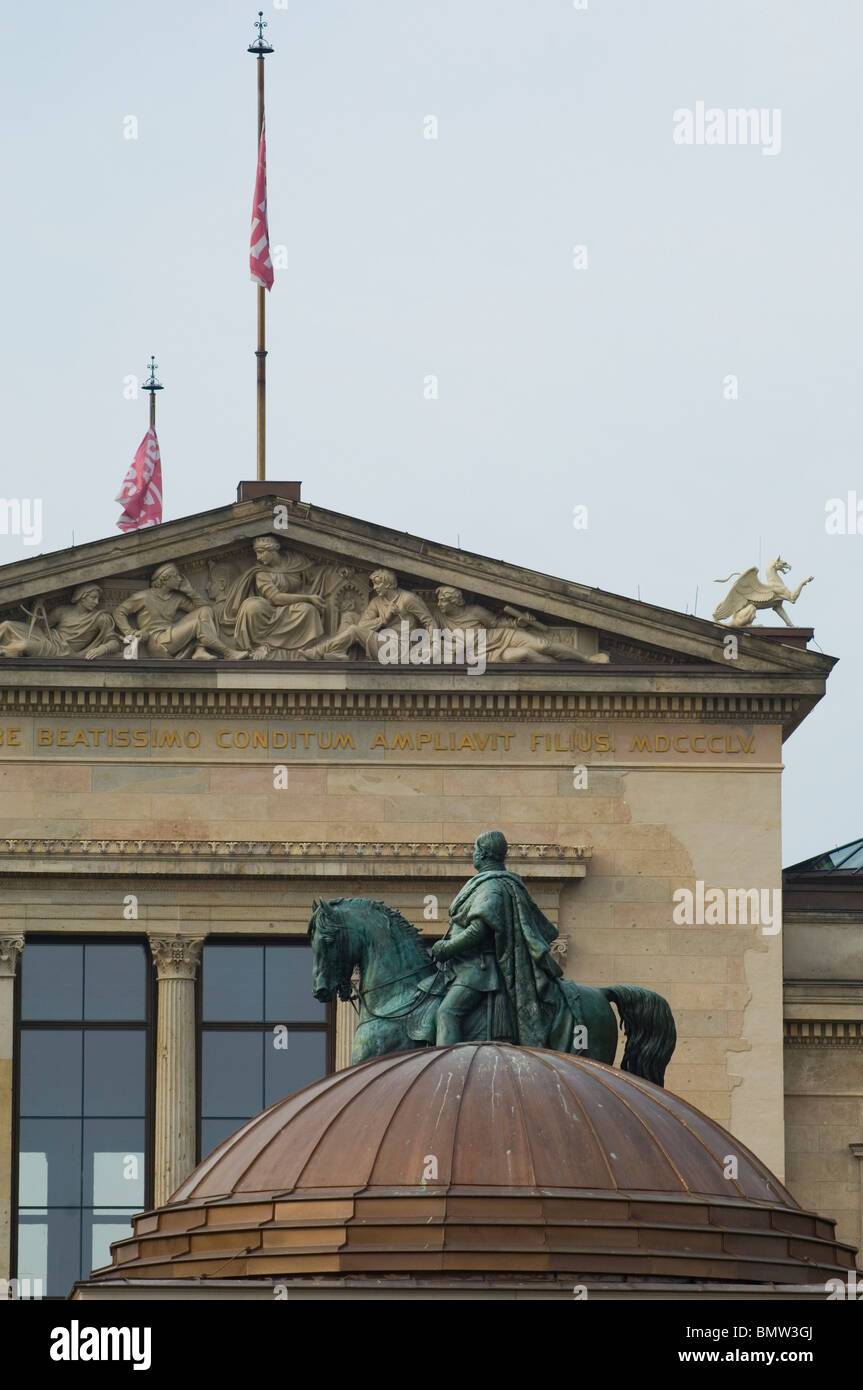 Alte Nationalgalerie und neuen Museums in Berlin Deutschland Europa Stockfoto