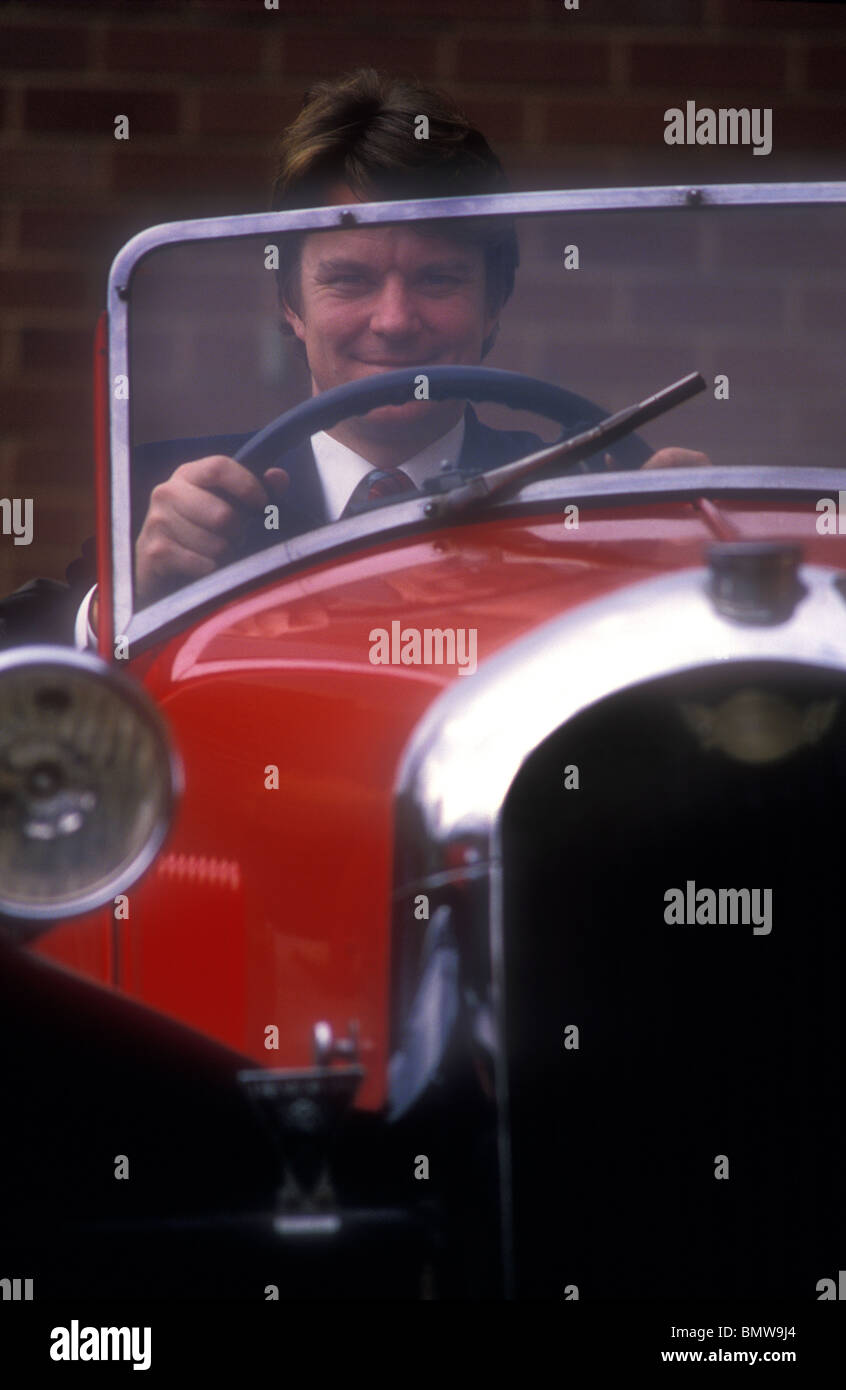 Charles Morgan am Steuer einer 1948 Morgan 3-wheeler Stockfoto