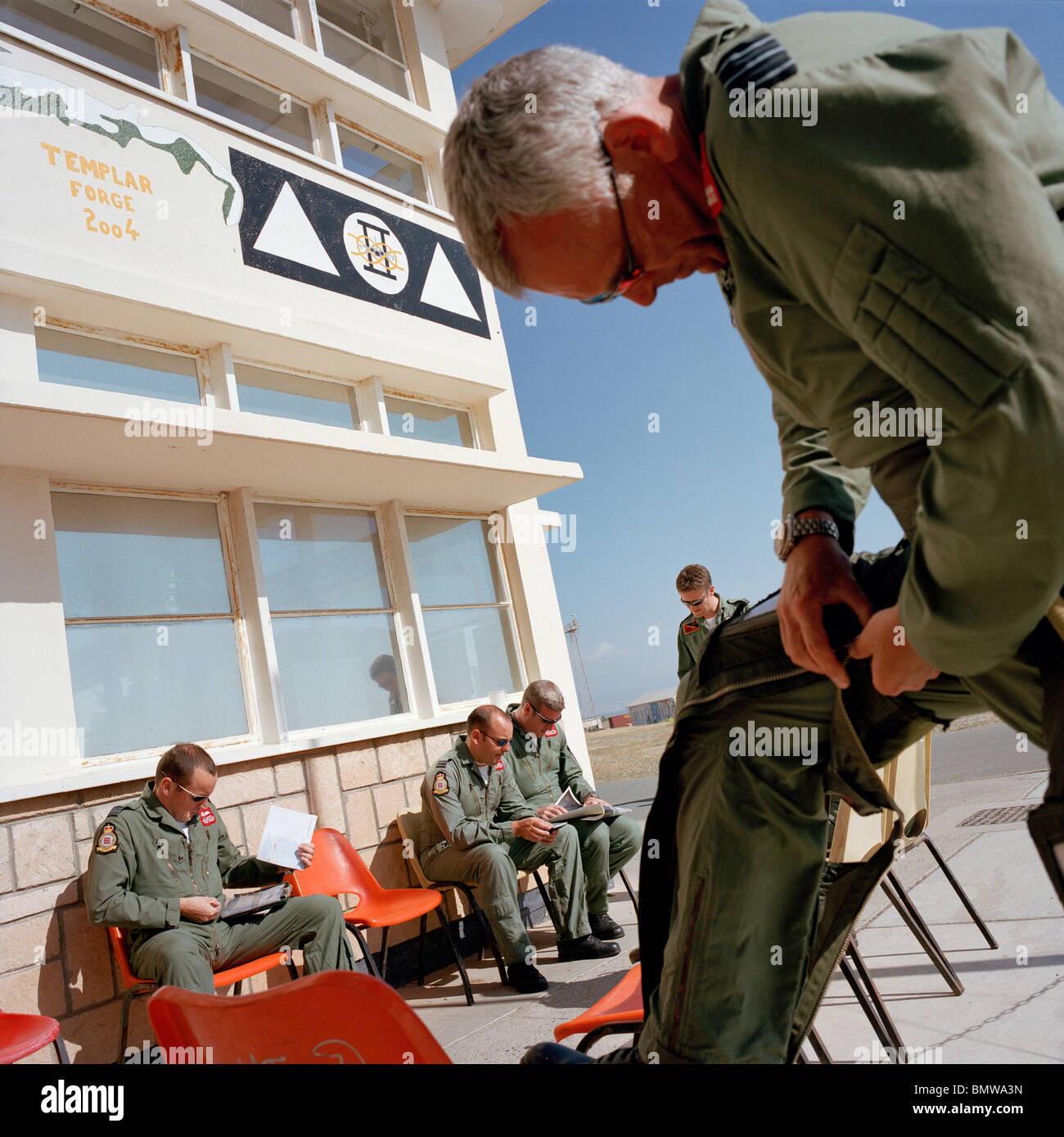 Wing Commander Bill Ramsey von der "Red Arrows" der britischen Royal Air Force aerobatic Team, Reißverschlüsse, g-Hose. Stockfoto