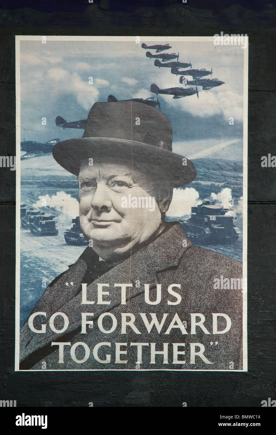 Winston Churchill Plakat, die Great Central Railway Quorn Bahnhof, Leicestershire, England, UK Stockfoto