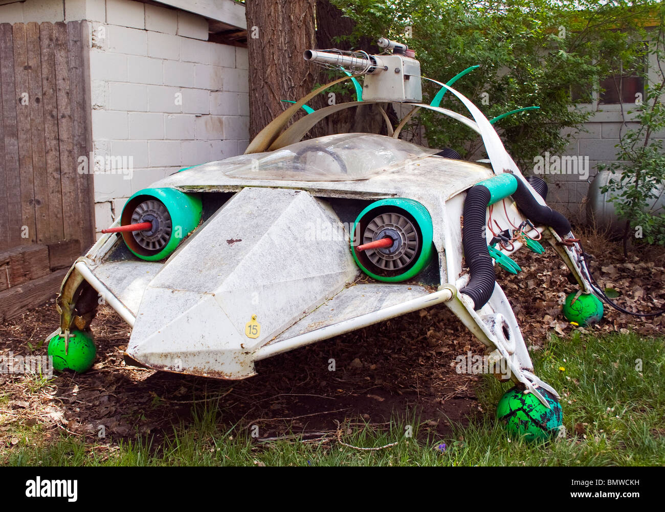 Der Swetsville Zoo in Fort Collins, Colorado, zeigt skurrile Metallskulpturen von Bill Swets, die Kunst, Kreativität und Outdoor-Spaß miteinander verbinden. Stockfoto