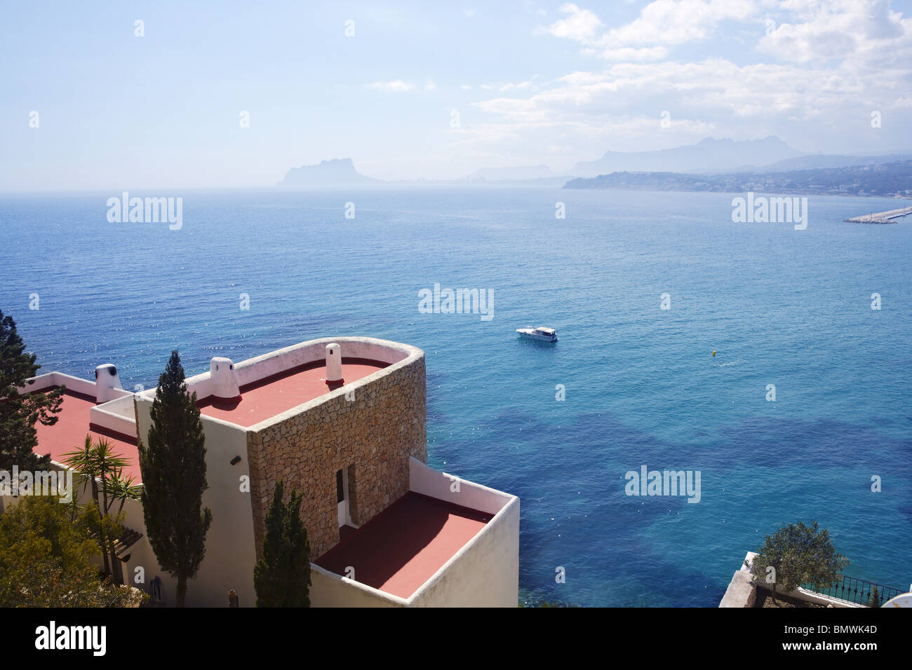 Moraira Architektur und Mittelmeer in Alicante Spanien Stockfoto