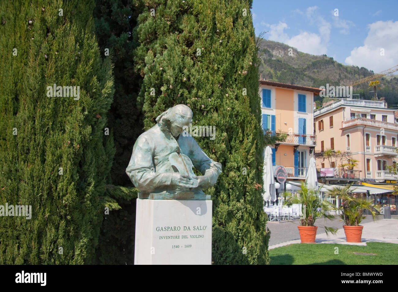 Statue von gasparo da salo Fotos und Bildmaterial in hoher Auflösung