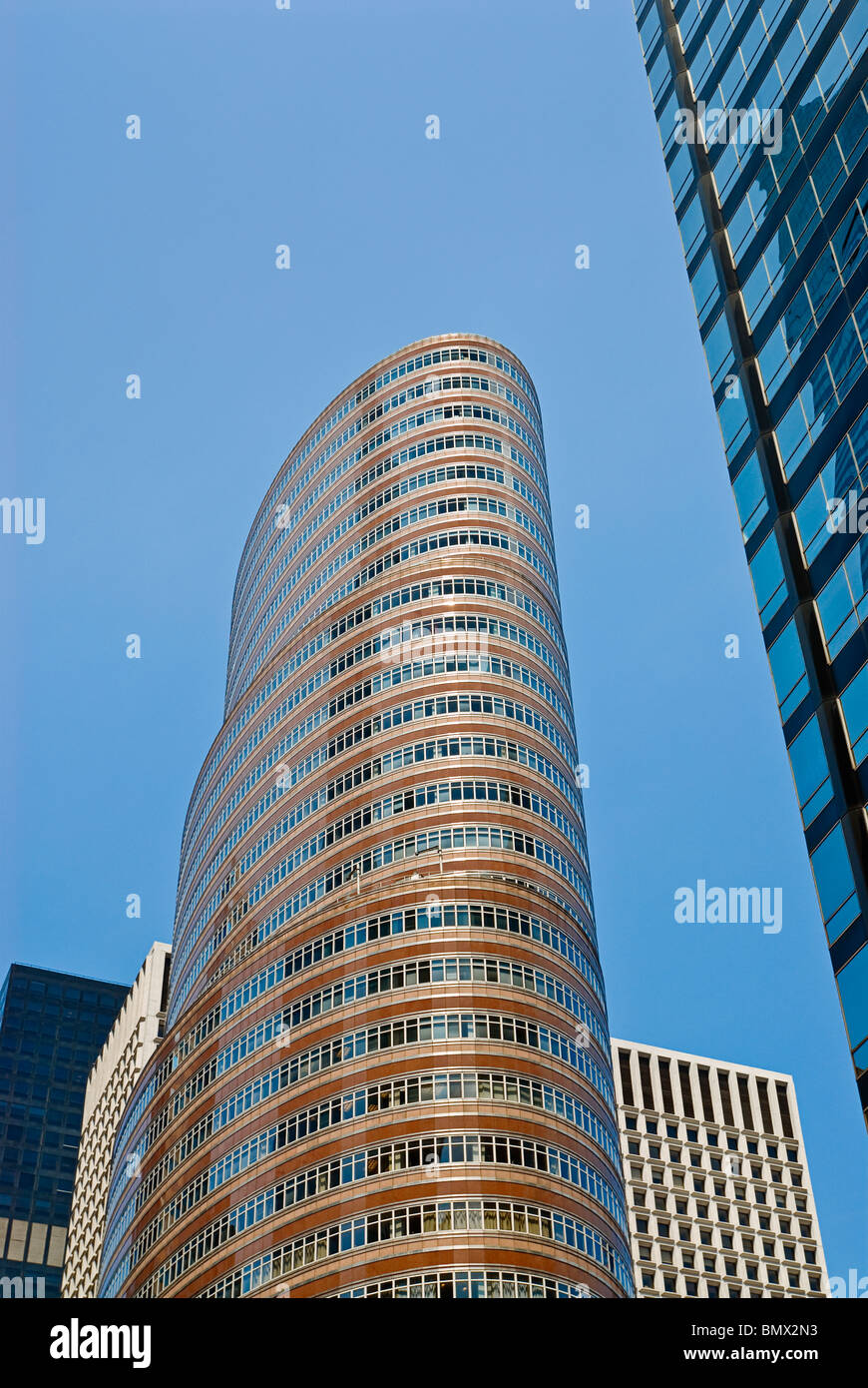 Der Lippenstift Gebäude, Philip Johnson, Architekt, bei 885 Third Avenue an der 53rd Street in New York City. Stockfoto
