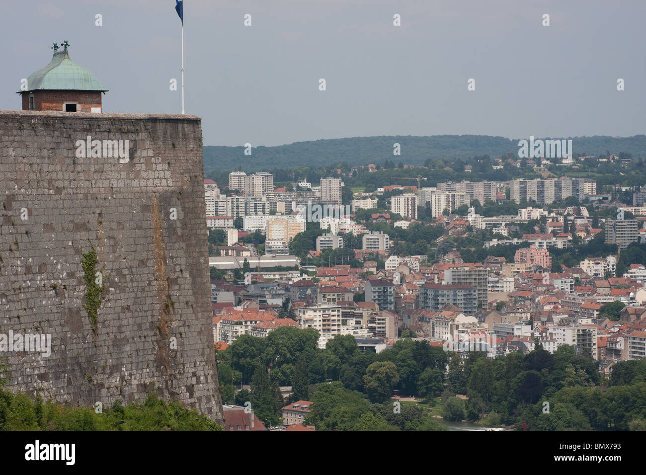 Wand Turm Suche Bäume Wald Zitadelle Stockfoto