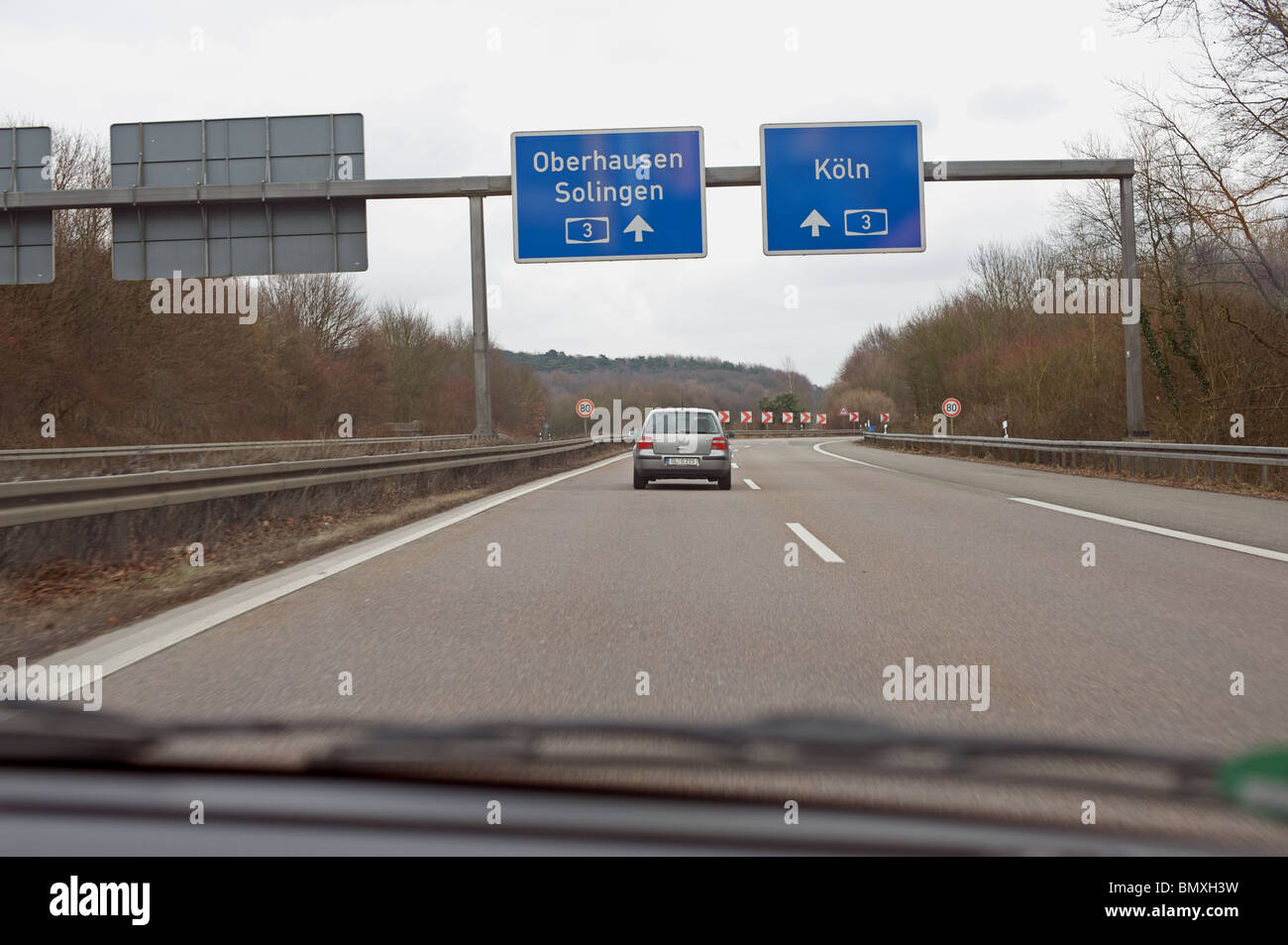Bundesautobahn 3 in der Nähe von Köln, NordrheinWestfalen, Deutschland