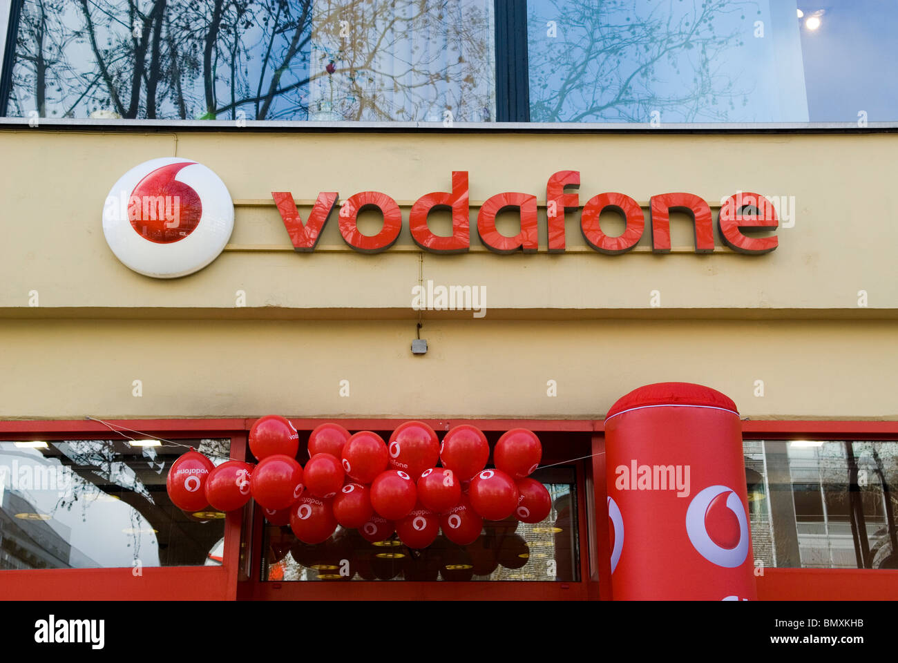 Vodafone mobile Shop Blende Berlin Deutschland Stockfoto