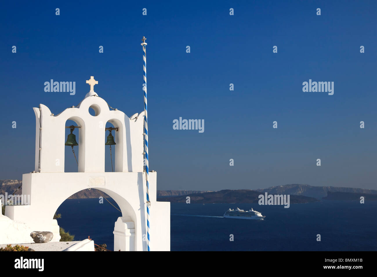 Griechenland, Kykladen, Santorini, Oia Stadt und Santorini Caldera Stockfoto