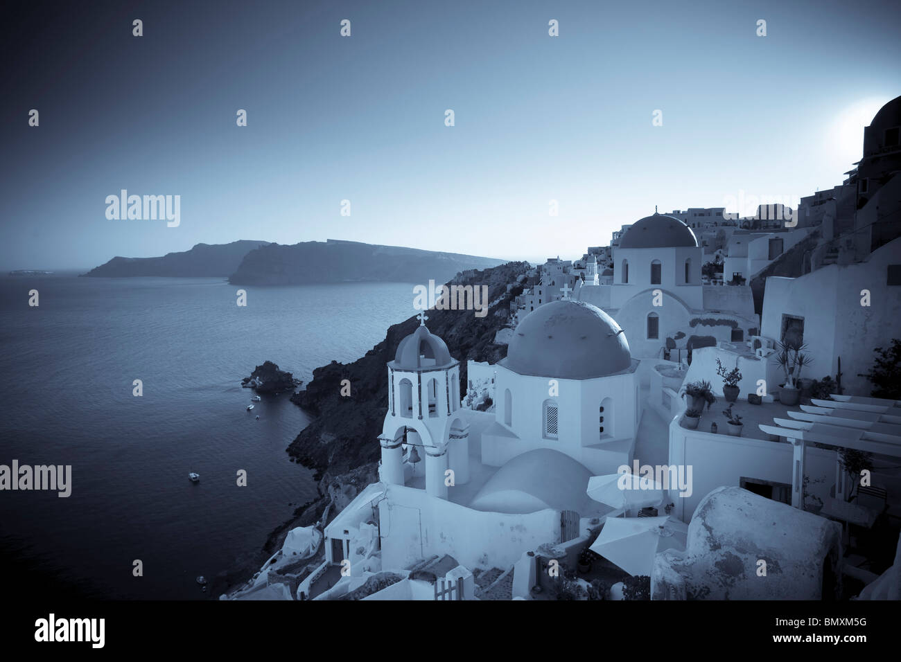 Griechenland, Kykladen, Santorini, Oia Stadt und Santorini Caldera Stockfoto