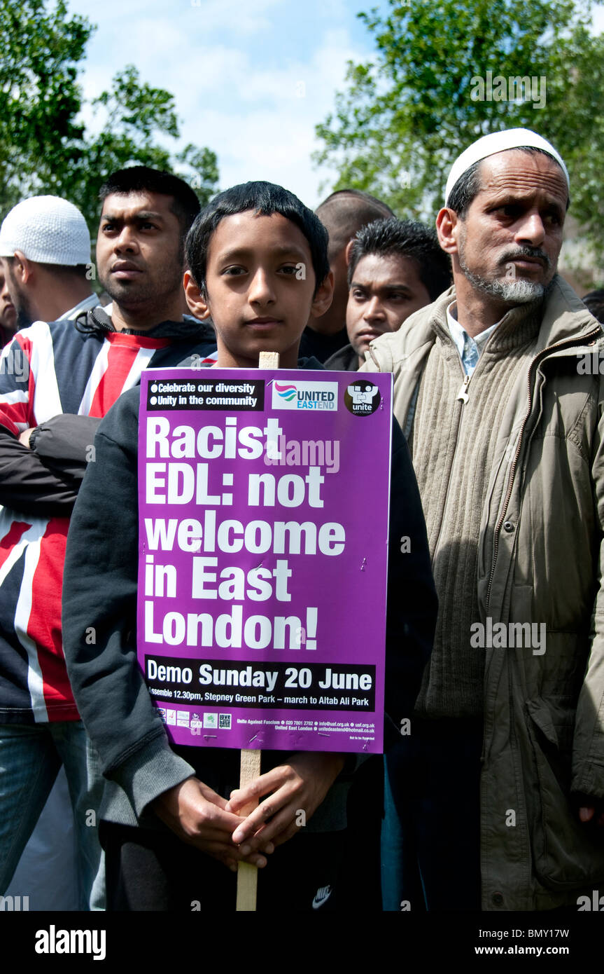 East End London März und Protest gegen Rassismus und Faschismus. Stockfoto